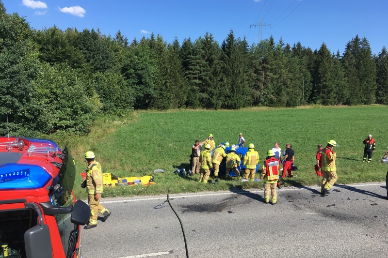 Einsatz Nr. 125: Verkehrsunfall, Person eingeklemmt